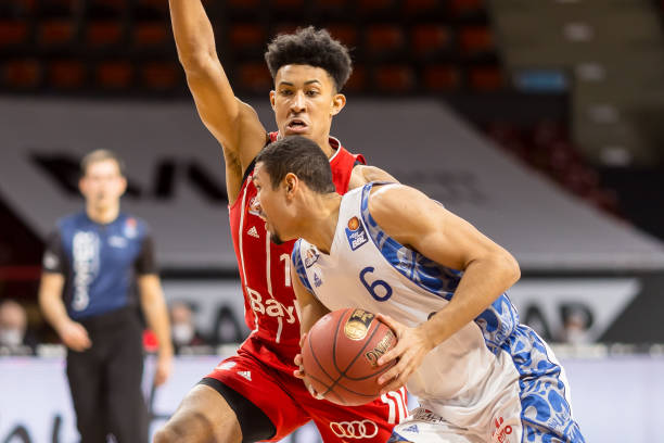 欧冠卫冕与 欧冠卫冕与