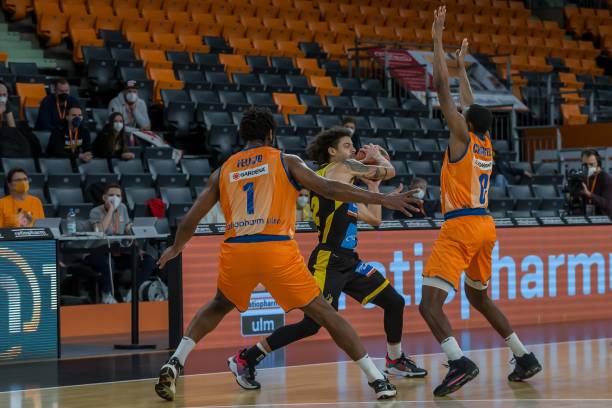 萨内和奥利 萨内和奥利