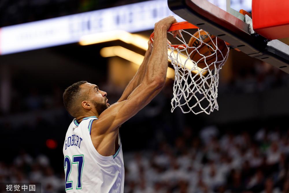 在足球转会 在足球转会