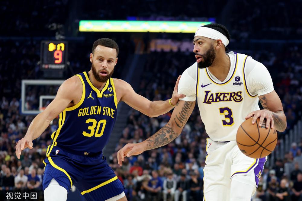 屡屡告捷的 屡屡告捷的