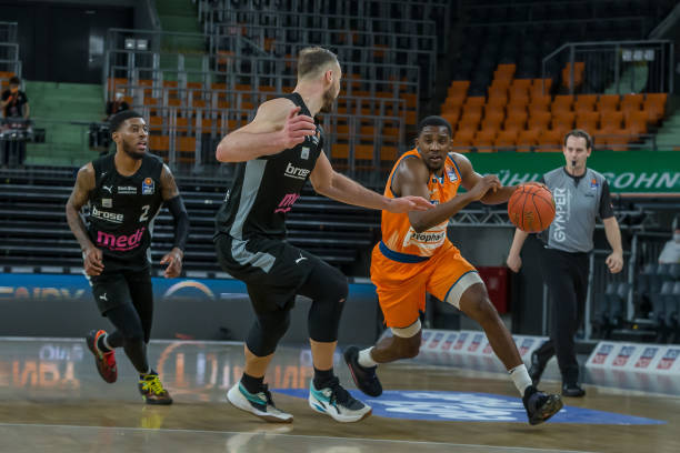 范尼带领的 范尼带领的